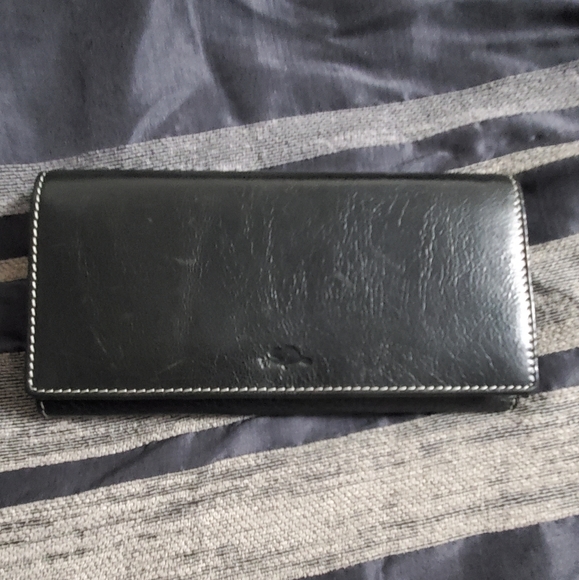 Roots wallet - Picture 1 of 7